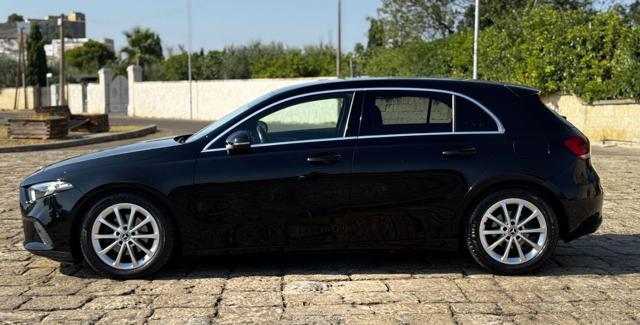 MERCEDES-BENZ A 180 d Automatic Sport (Navi/Retro/Unipro.)