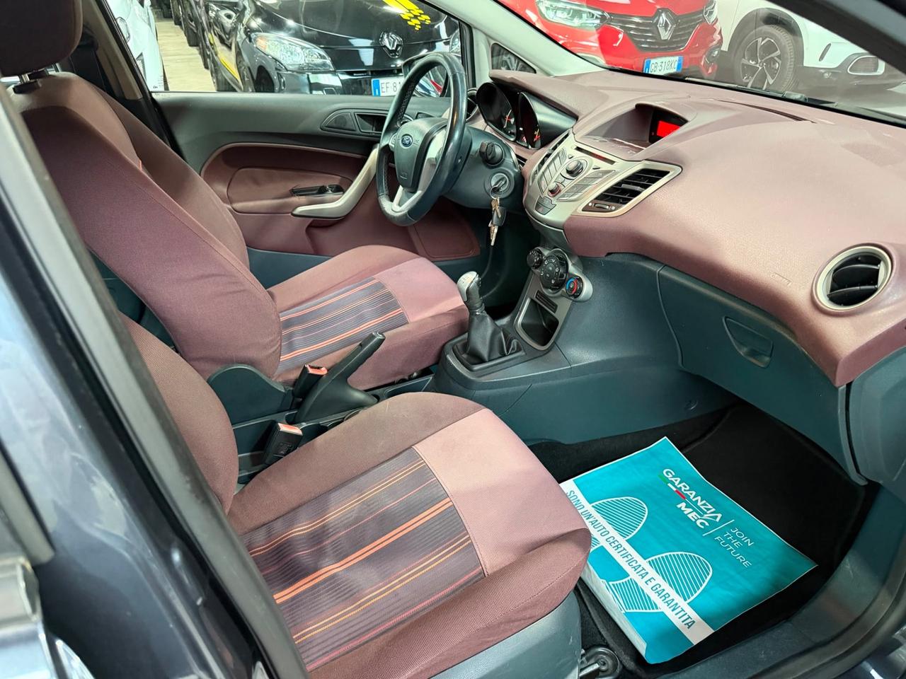 Ford Fiesta Benzina Neopatentati Pneumatici Nuovi