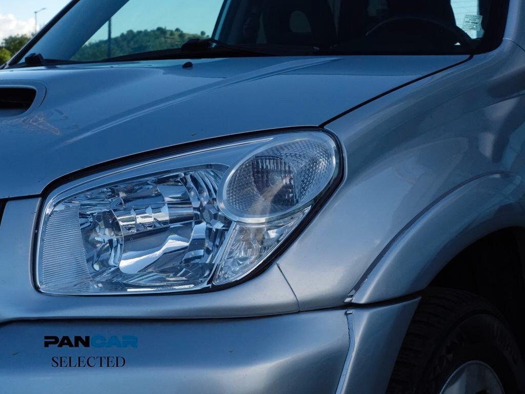 Toyota RAV 4 RAV4.com 2.0 Tdi D-4D cat 5 porte