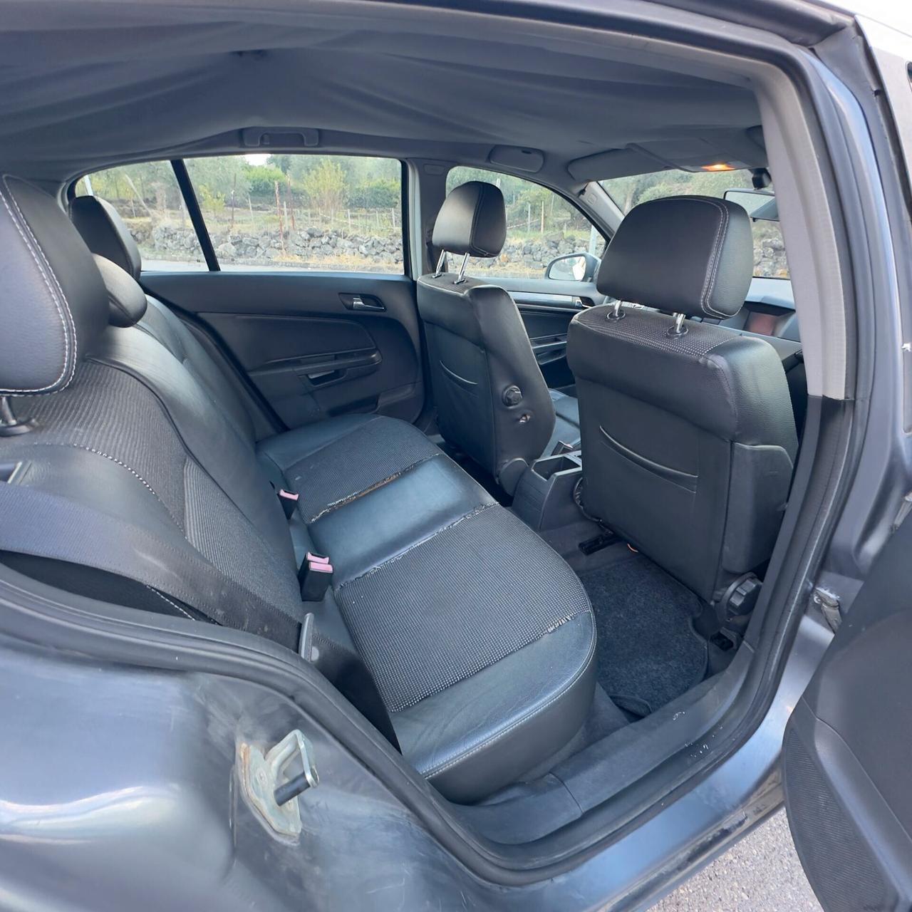 Opel Astra 1.7 CDTI 101CV 5 porte