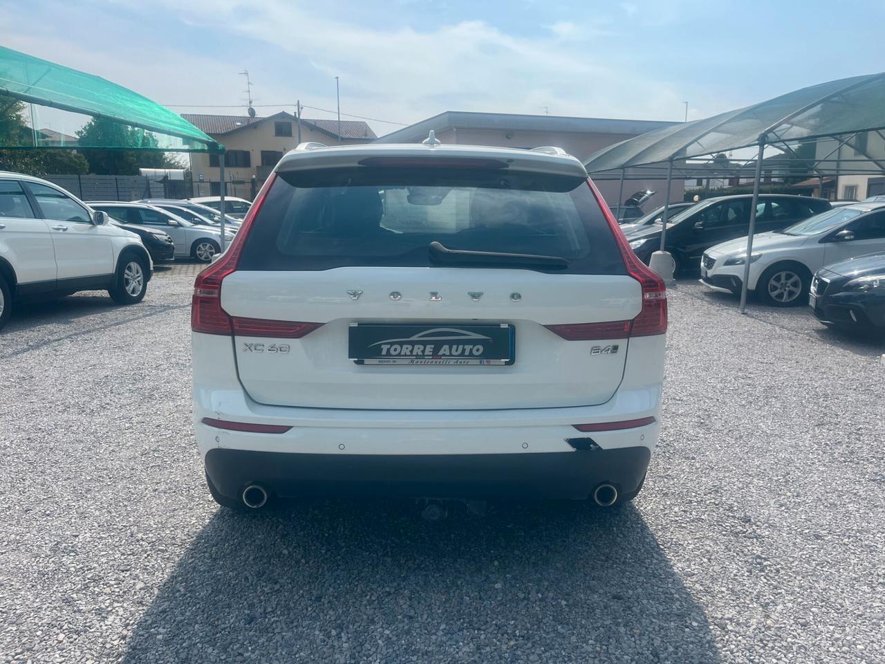 Volvo XC 60 B4 (d) AWD Geartronic Momentum motore rotto