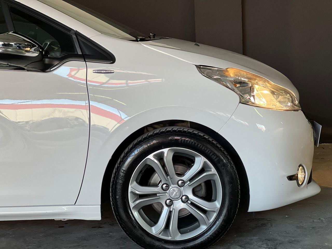 Peugeot 208 1.2 VTi 82 CV 3 porte Serie Speciale S