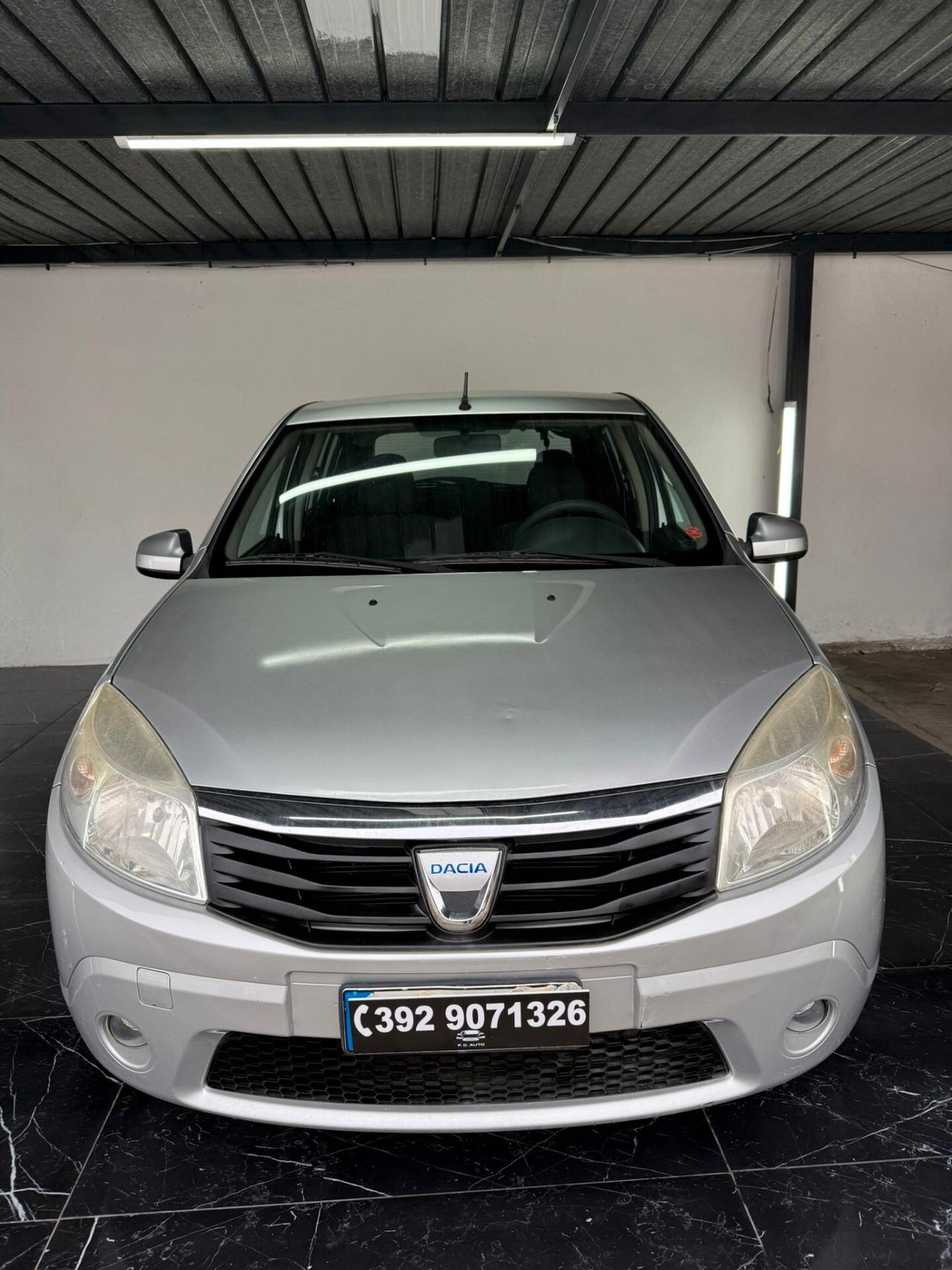 Dacia Sandero 1.2 16V Lauréate