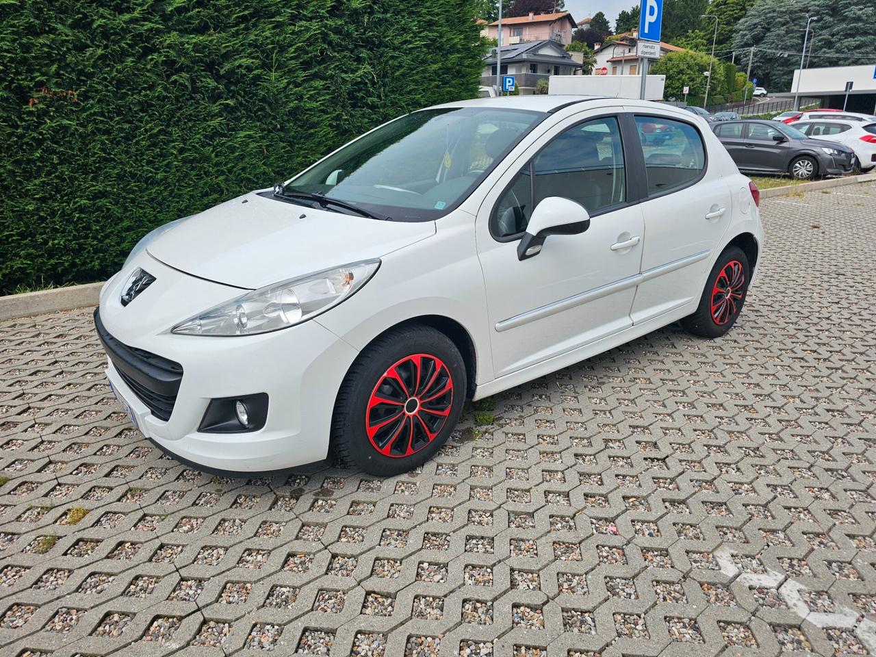 Peugeot 207 Plus 1.4 8V 75CV 5p. ECO GPL