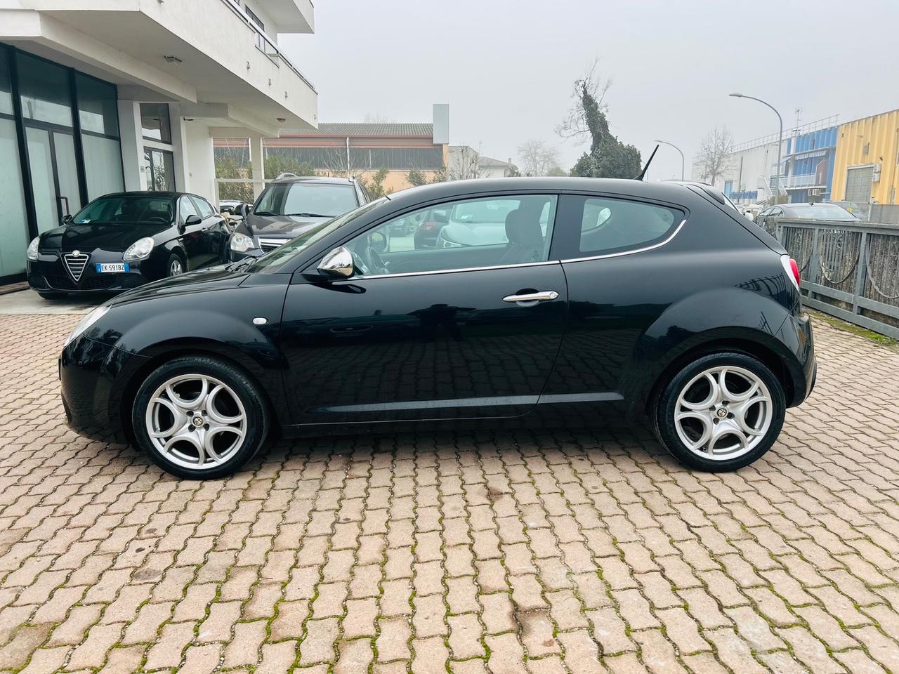 Alfa Romeo MiTo 1.4 105 CV M.air S&S Distinctive Sport Pack