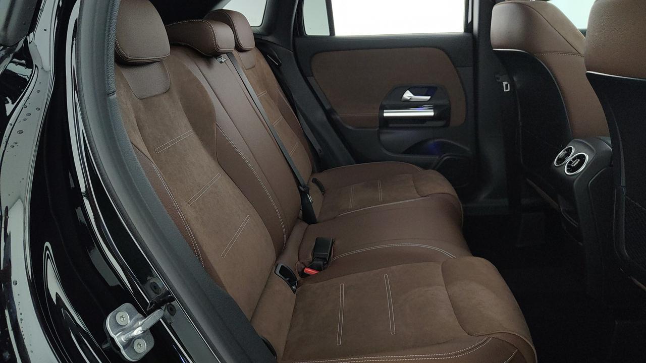 Mercedes-Benz GLA 200 d automatic