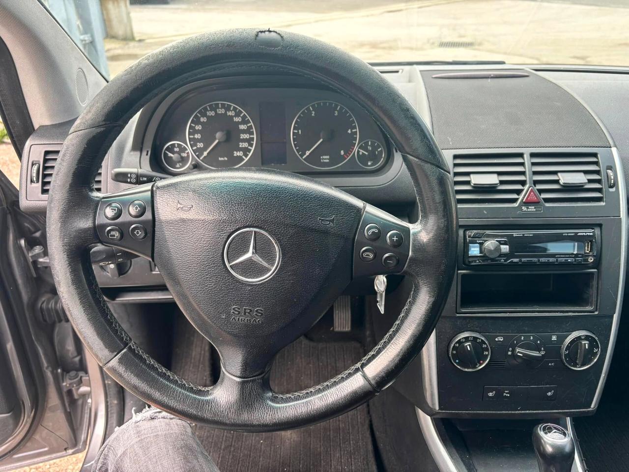 MERCEDES A 180 CAMBIO AUTOMATICO