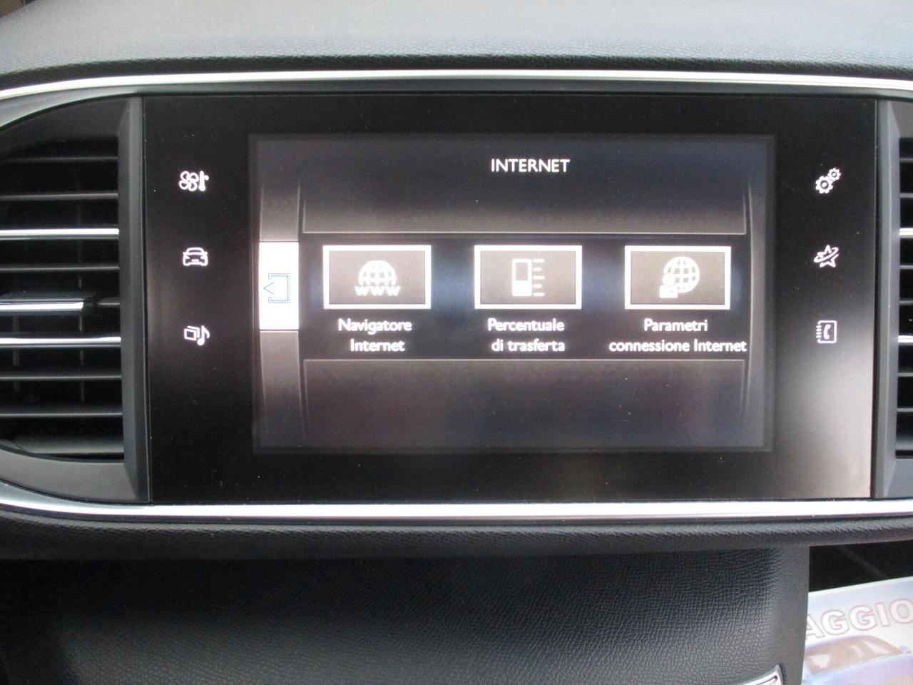 Peugeot 308 1.6 HDI 100 CV FULL OPTIONAL 2016