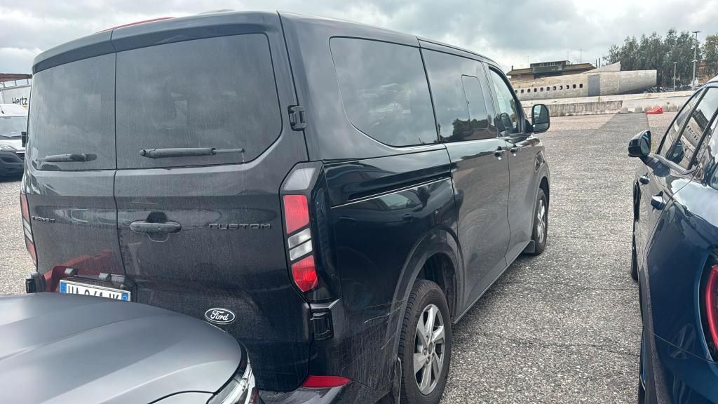 FORD Transit Custom V710 320 2.0 ecoblue 150cv combi M1 Titanium L1H1