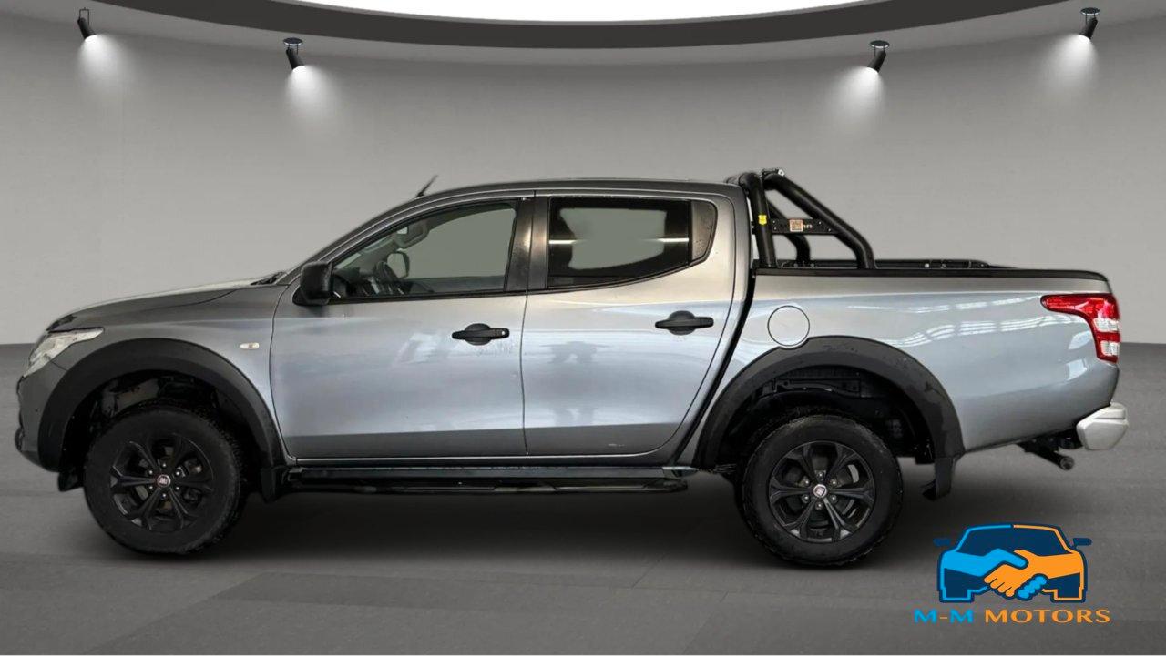 Fiat Fullback Doppia Cabina Fullback 2.4 doppia cabina LX Cross 4wd s&s 180cv UNICO PROPRIETARIO