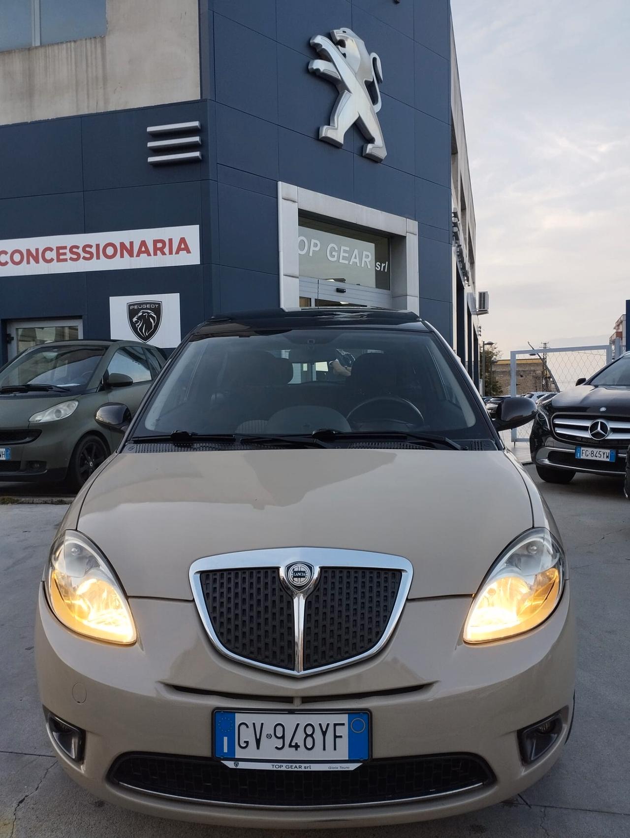 Lancia Ypsilon 1.3 MJT 90 CV Oro Giallo