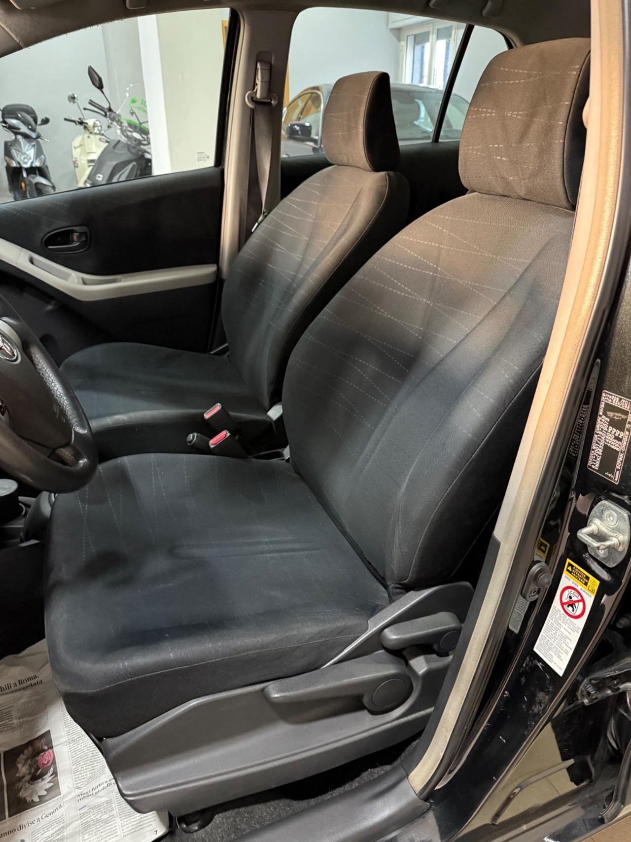 Toyota Yaris 1.3 5 porte Navi (64kw)
