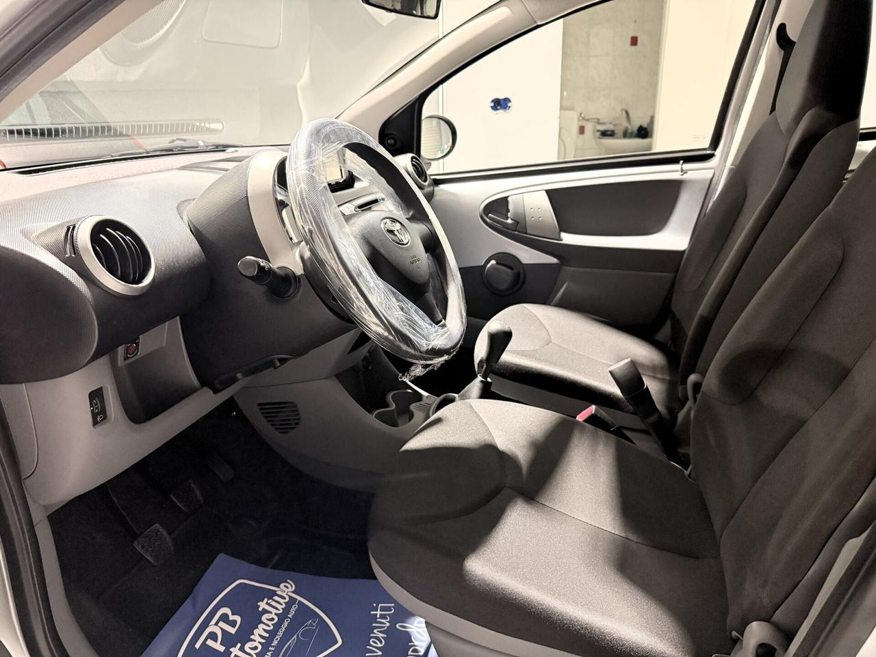 Toyota Aygo 1.0 5 PORTE CONNECT NAVI UNICO PROPRIE