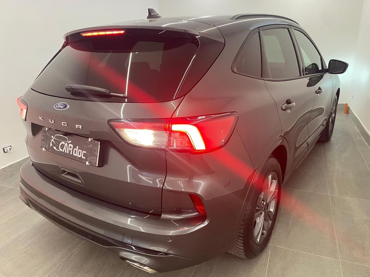 Ford Kuga 2.0 EcoBlue 120 CV aut. 2WD ST-Line