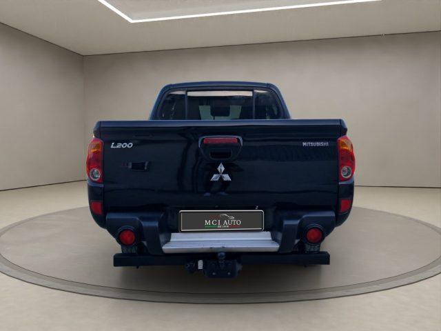 MITSUBISHI L200 2.5 DI-D/178CV DC Intense Plus