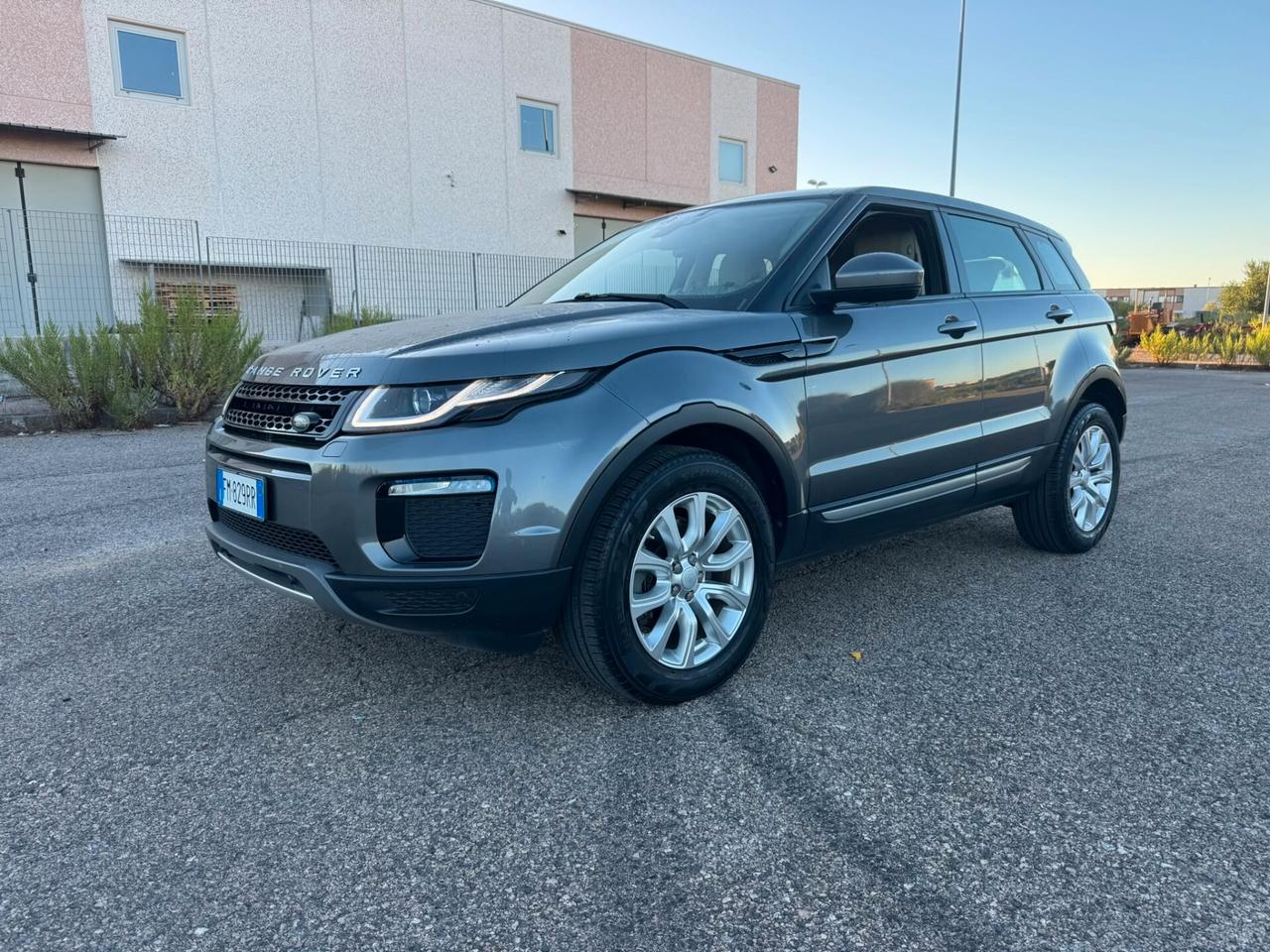 Range Evoque 2.0 TD4 2018 SOLO 134.000 KM