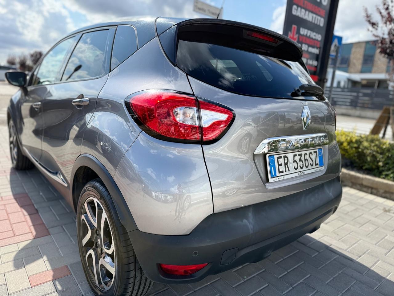 Renault Captur 1.5dCi 90CV Energy R-Link*NEOPATENTATI
