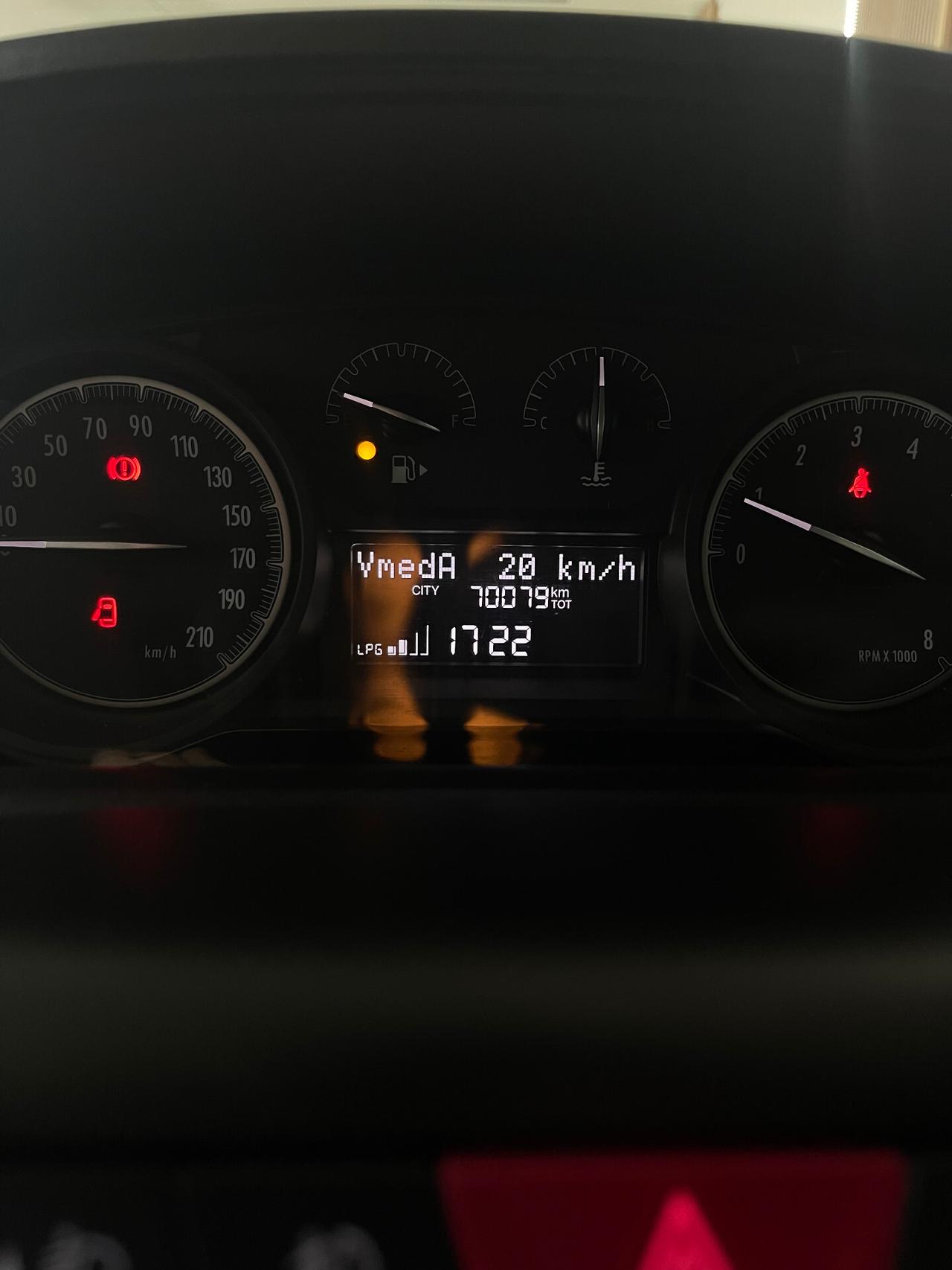 Lancia Ypsilon 1.2 69 CV 5 porte GPL Ecochic Gold