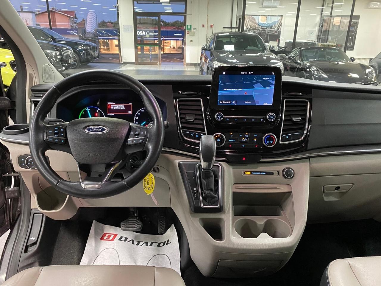 Ford Tourneo Custom Hybrid 8 POSTI
