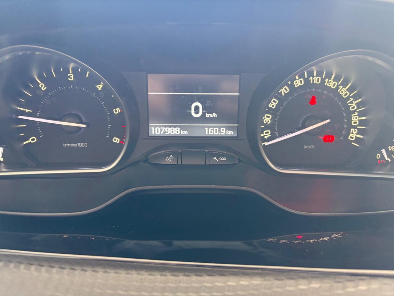 Peugeot 208 BlueHDi 75 5 porte Allure