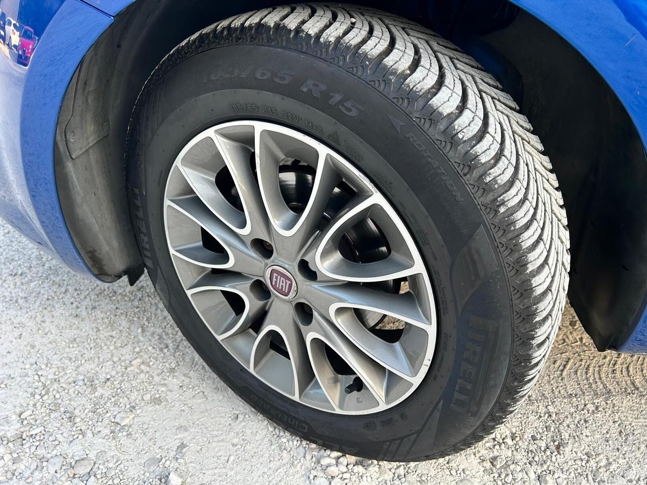 FIAT PUNTE EVO 1.4 77CV TOP PIRELLI NUOVE OK NEOP