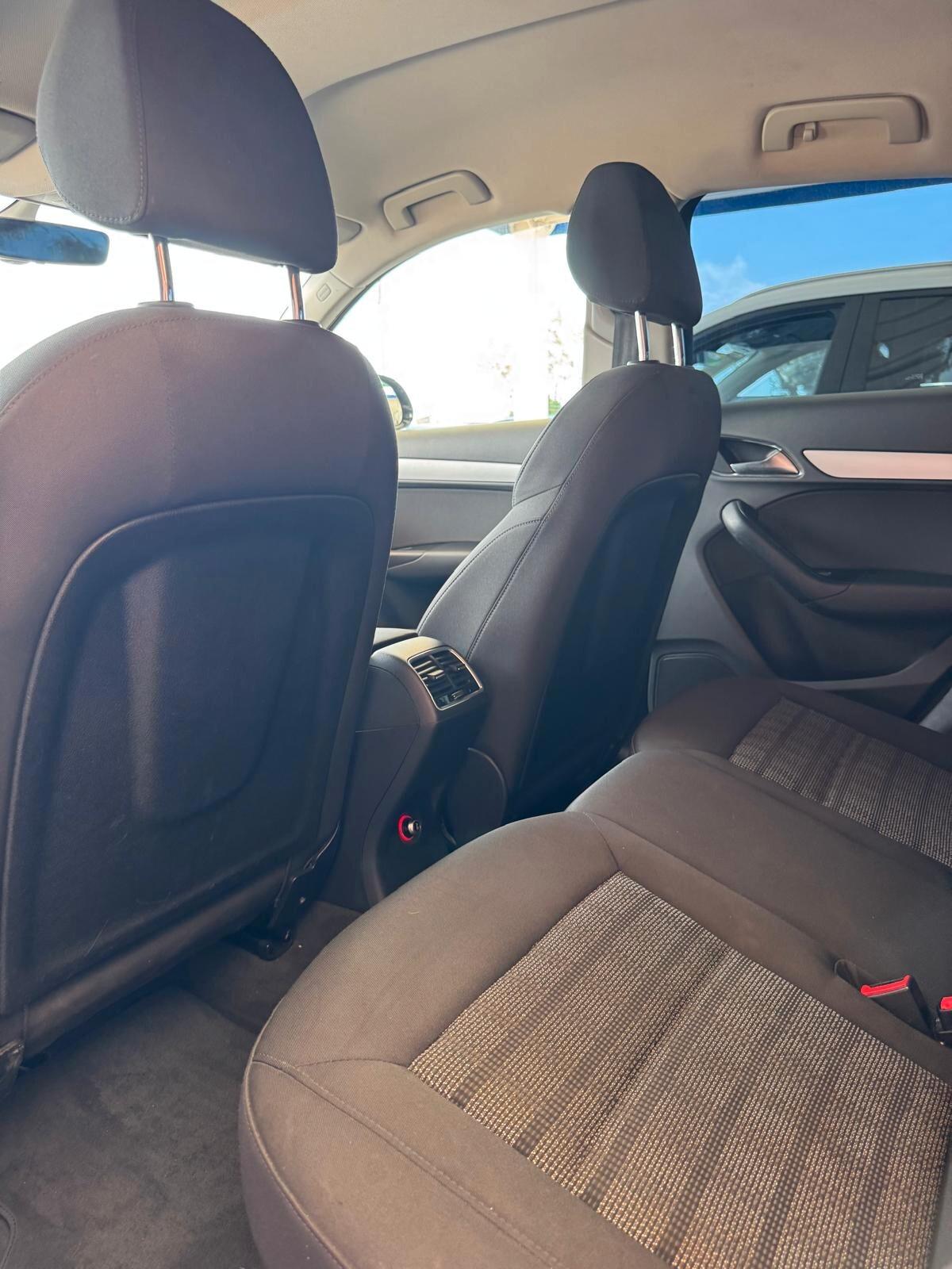 Audi Q3 2.0 TDI 150 CV quattro S tronic edition Sport