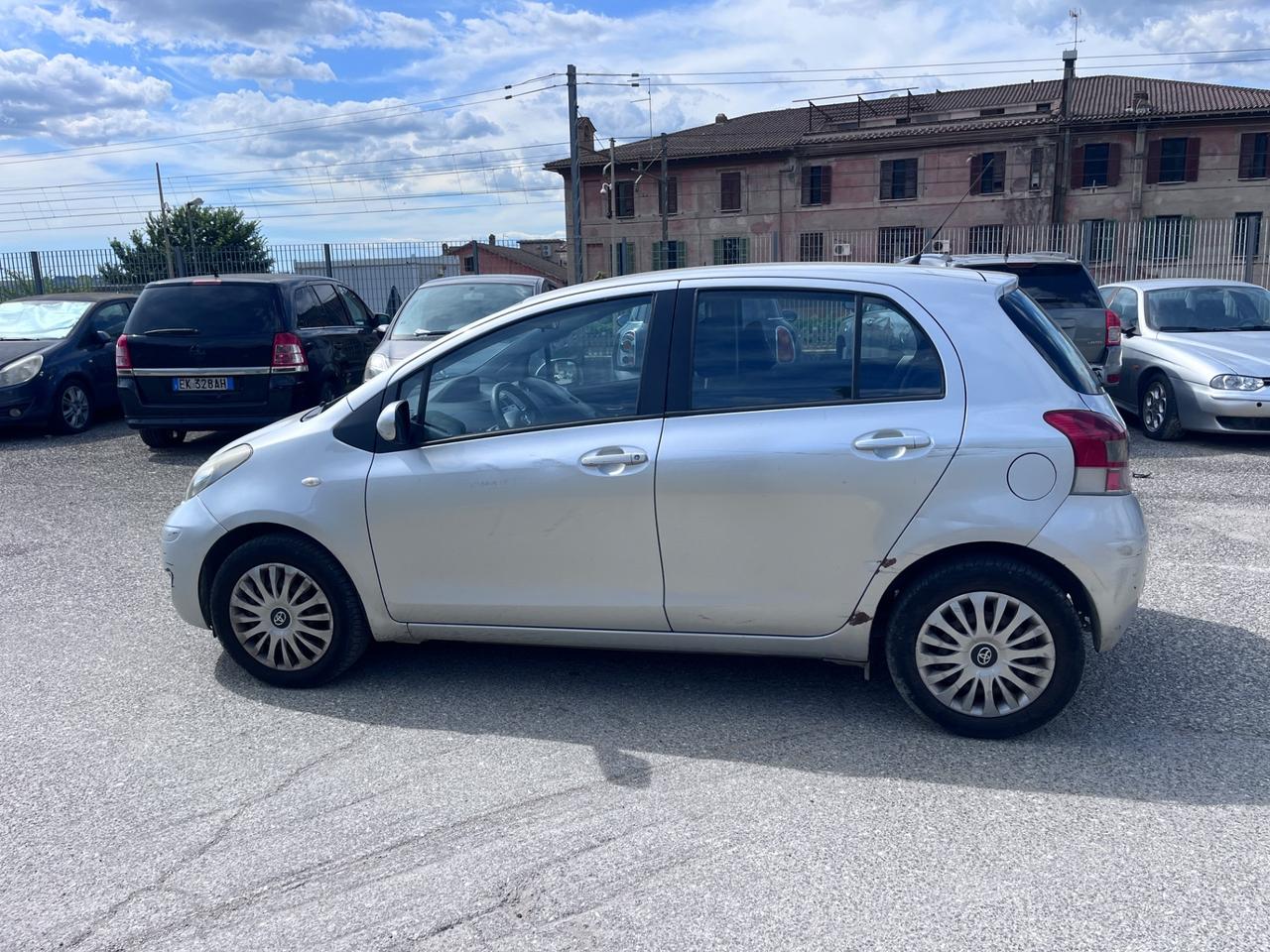 Toyota Yaris 1.3 5 porte Sol