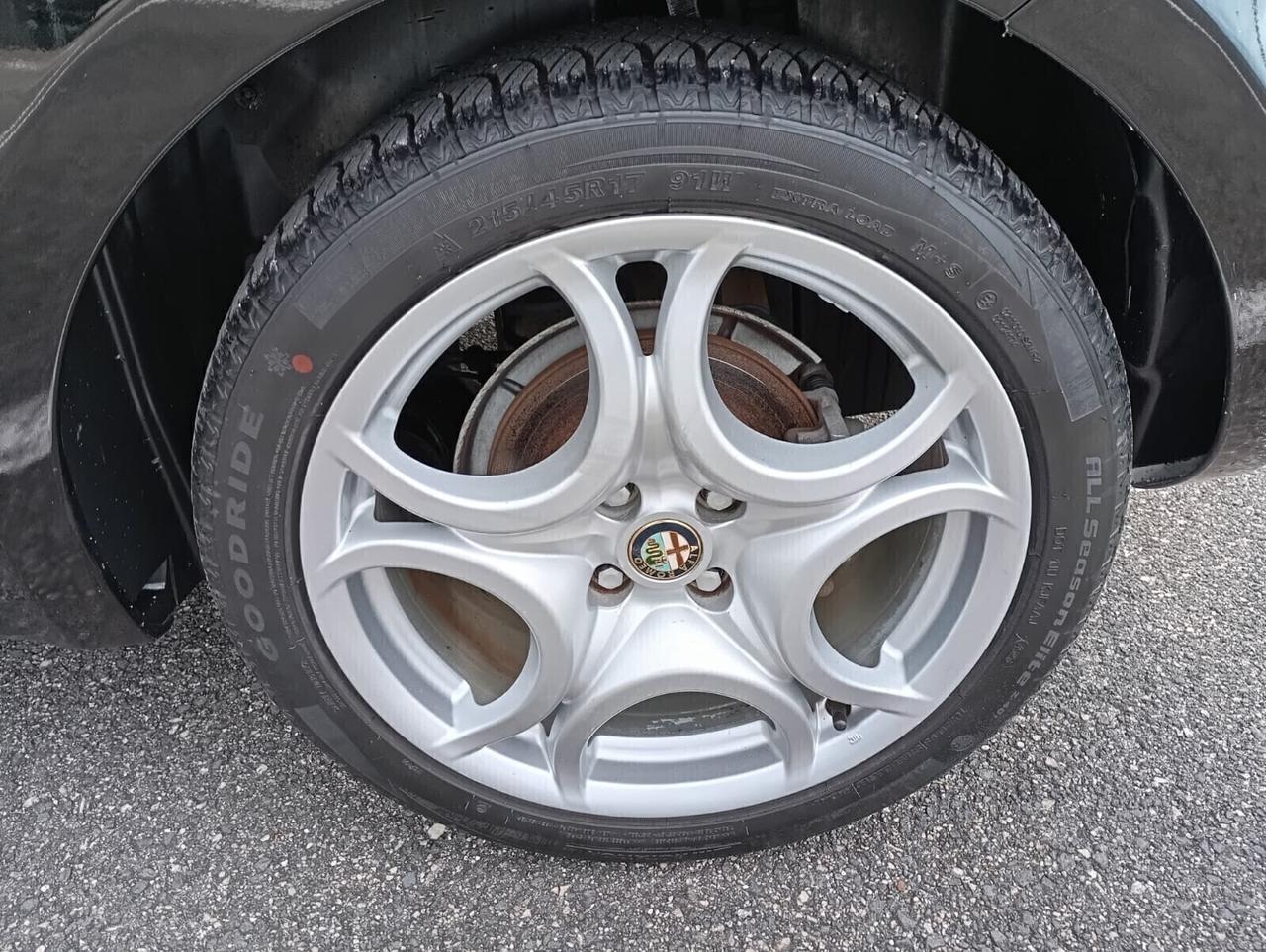 Alfa Romeo MiTo 1.4 78 CV Distinctive Sport Pack