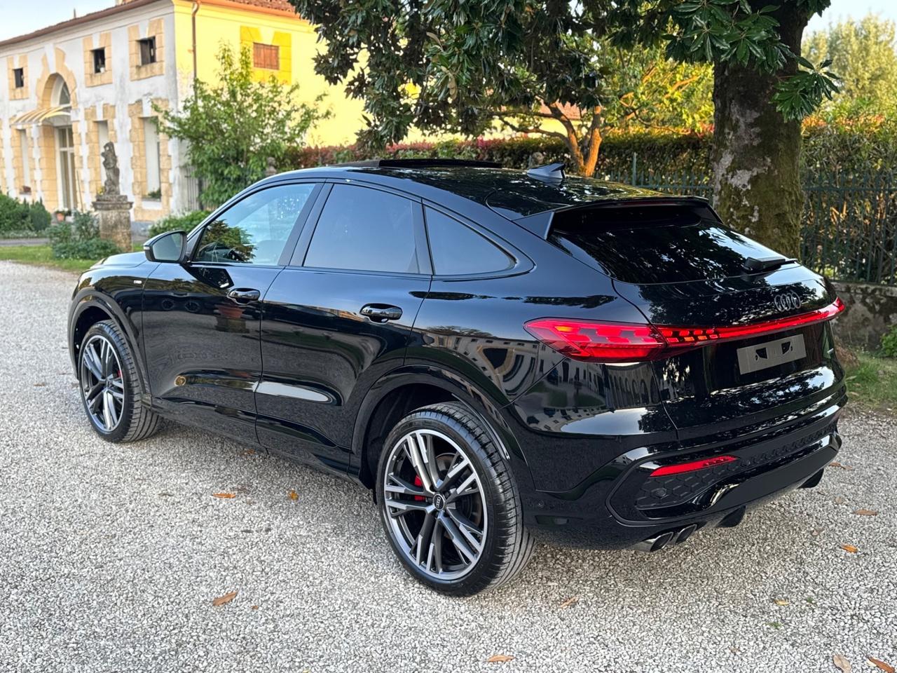 Audi Q5 SPB TDI 150 kW mHEV+ S tronic quattro line edition