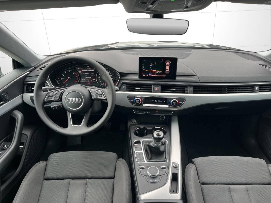 Audi A5 40 2.0 tfsi mhev Business Sport 190cv