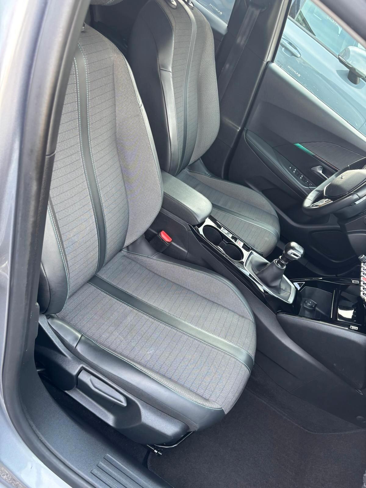 Peugeot 2008 BlueHDi 110 S&S Allure Pack