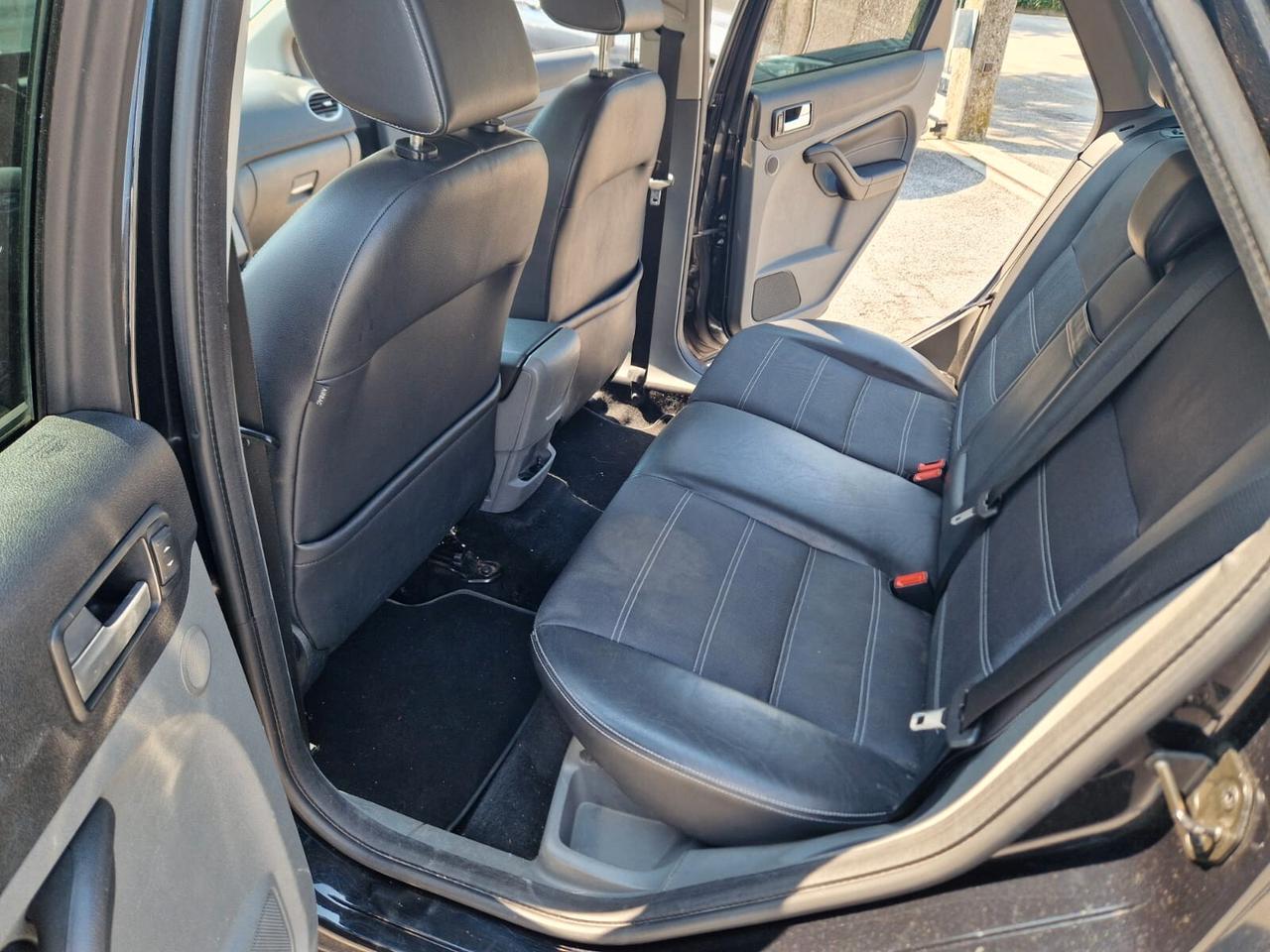 Ford Focus 1.6 TDCi (110CV) 5p. TITANIUM OK NEO PATENTATI