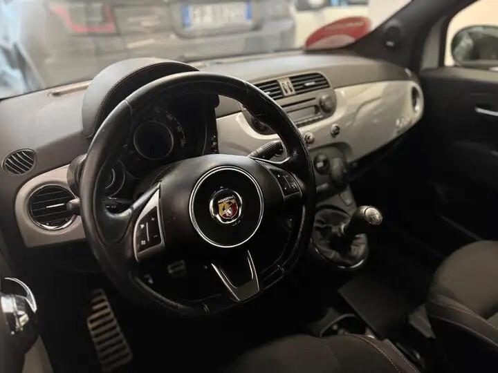 Abarth 500 1.4 Turbo T-Jet 160cv