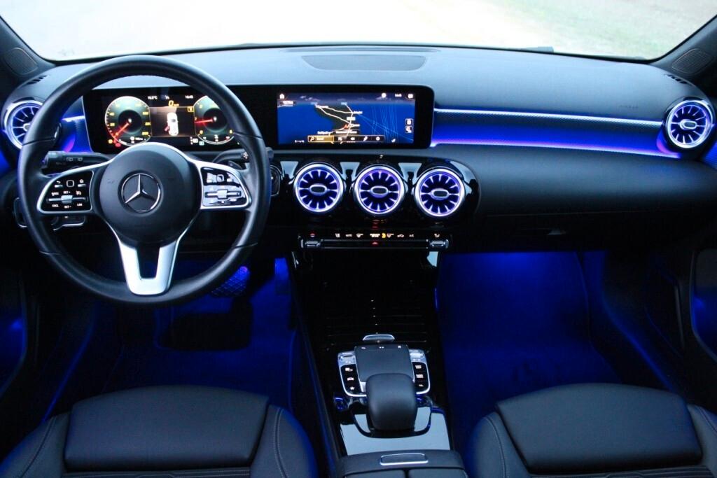 MERCEDES Classe A 200 d Aut. Sport *Luci Ambiente