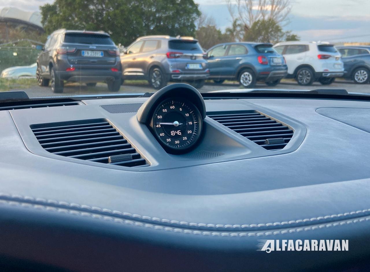 Porsche 911 992.2 Targa 4 GTS 541 CV KM 0