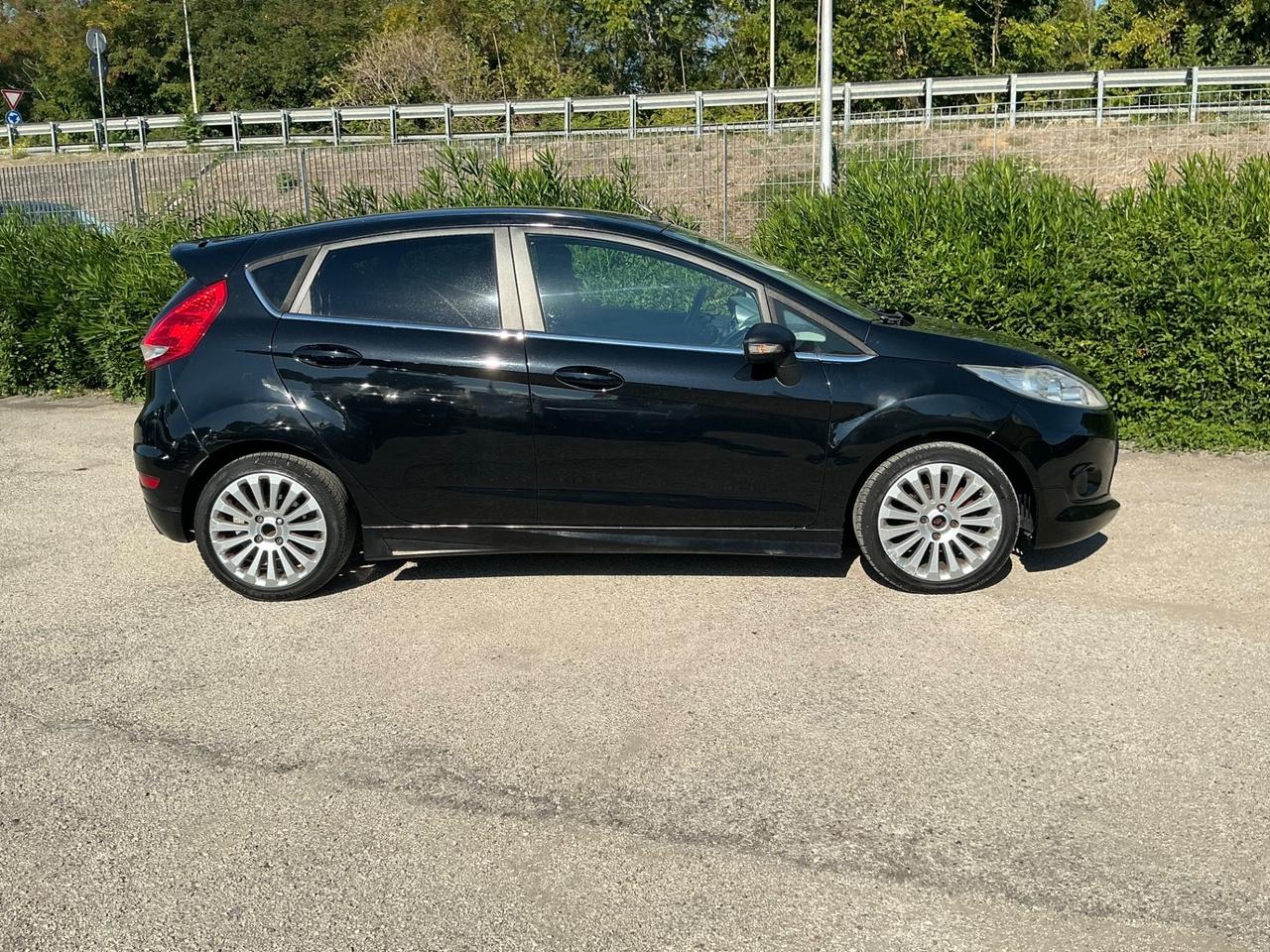 Ford Fiesta 1.2 82 CV 5 porte Titanium