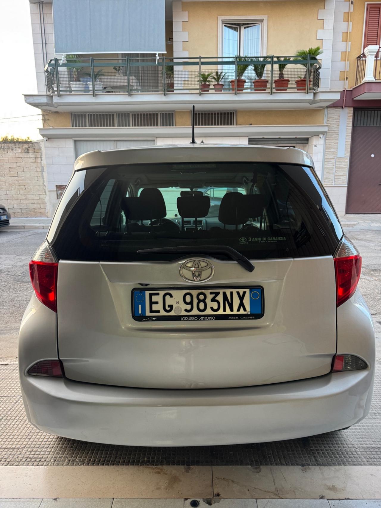 Toyota Verso-S 1.3 MT Style Panorama