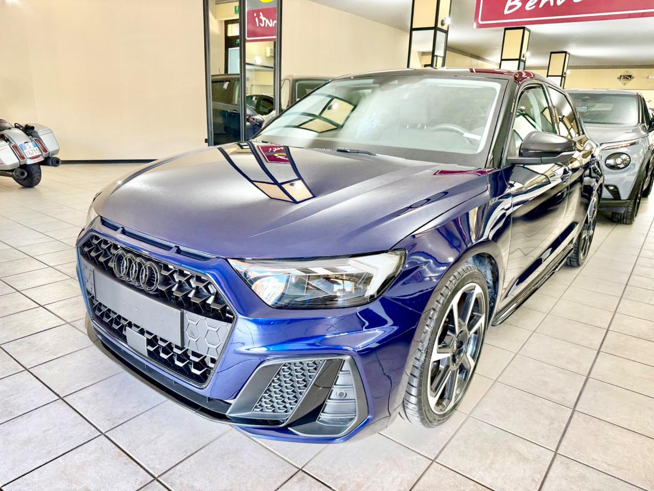 Audi A1 SPB 30 TFSI S tronic Identity Black