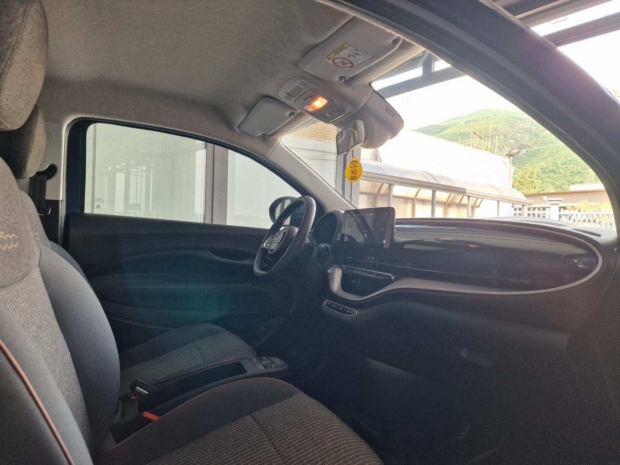 Fiat 500e Berlina 42 kWh Icon