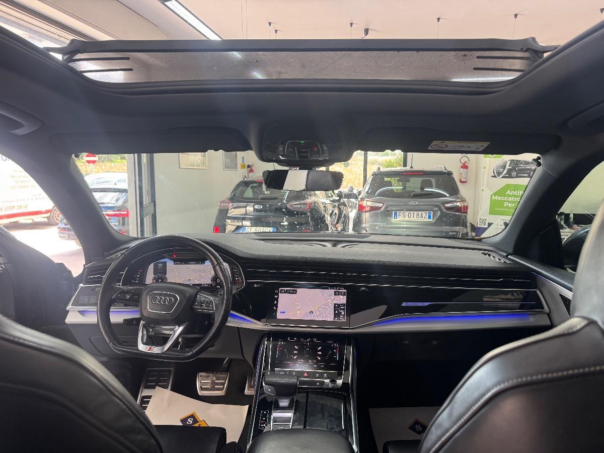 AUDI Q8 50 TDI 286 CV quattro S-Line TETTO/ LUCI AMBIENT