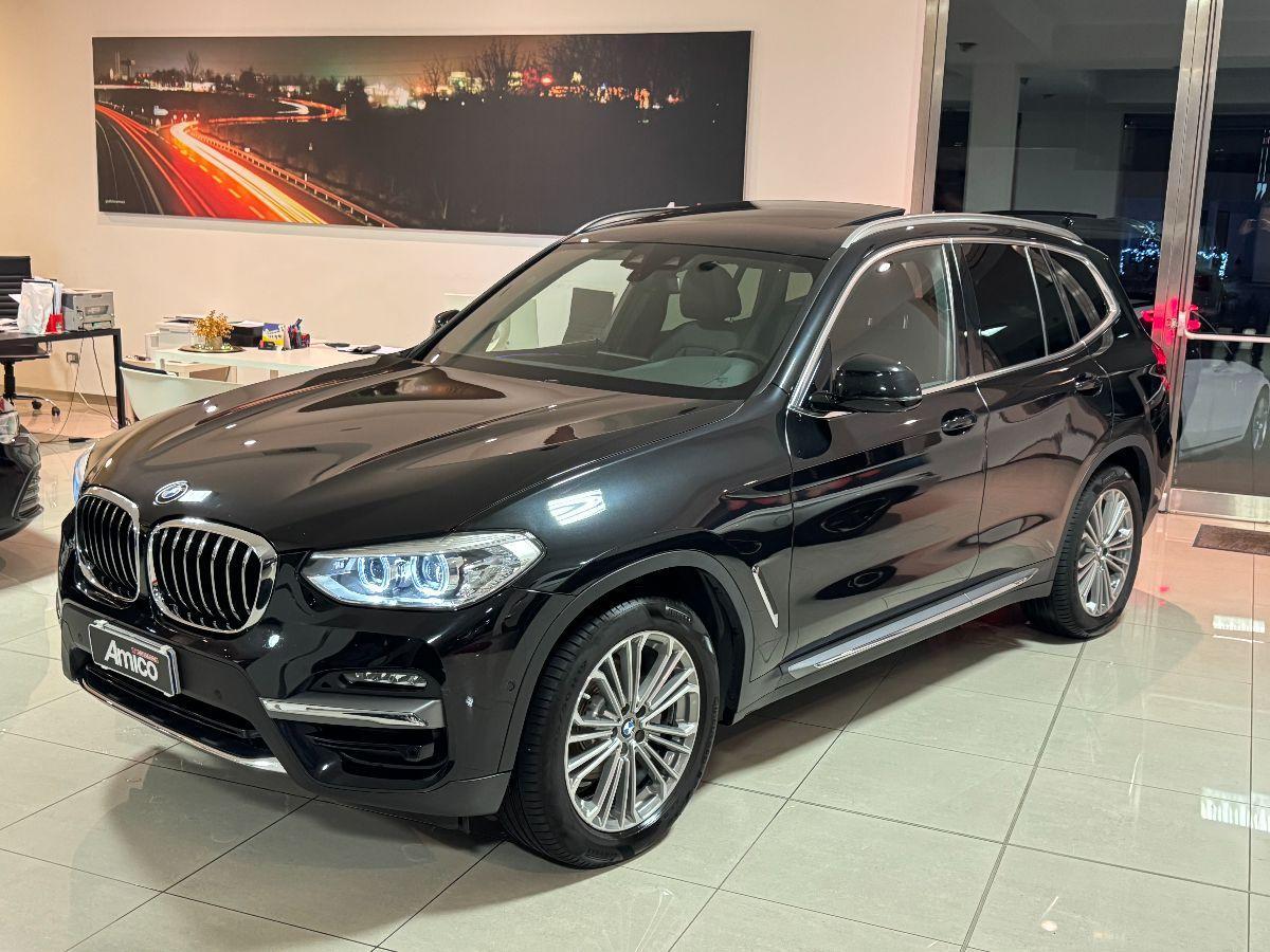 BMW X3 xDrive20d 48V Luxury Line Tetto/Luci Ambient/Pelle+ventilati