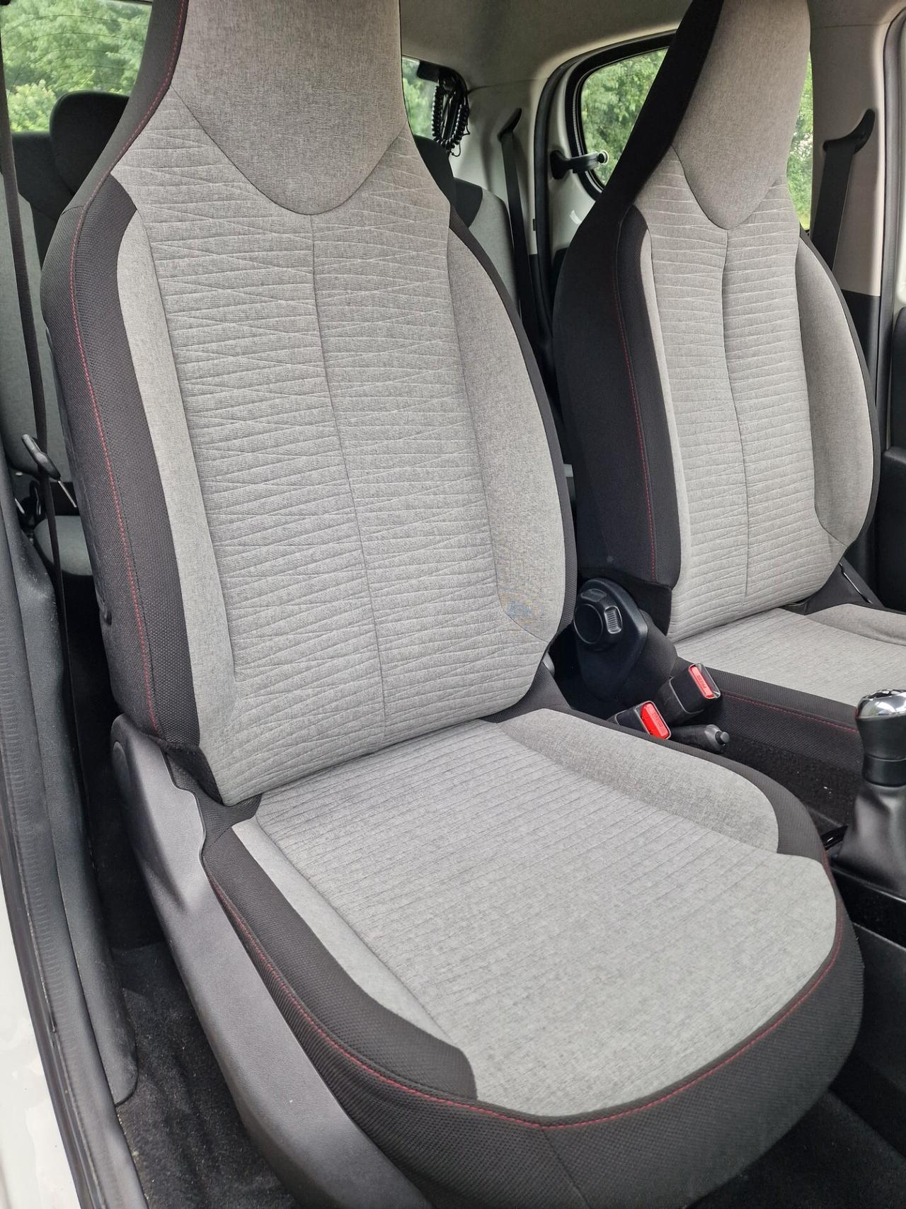 Citroen C1 VTi 68 5p