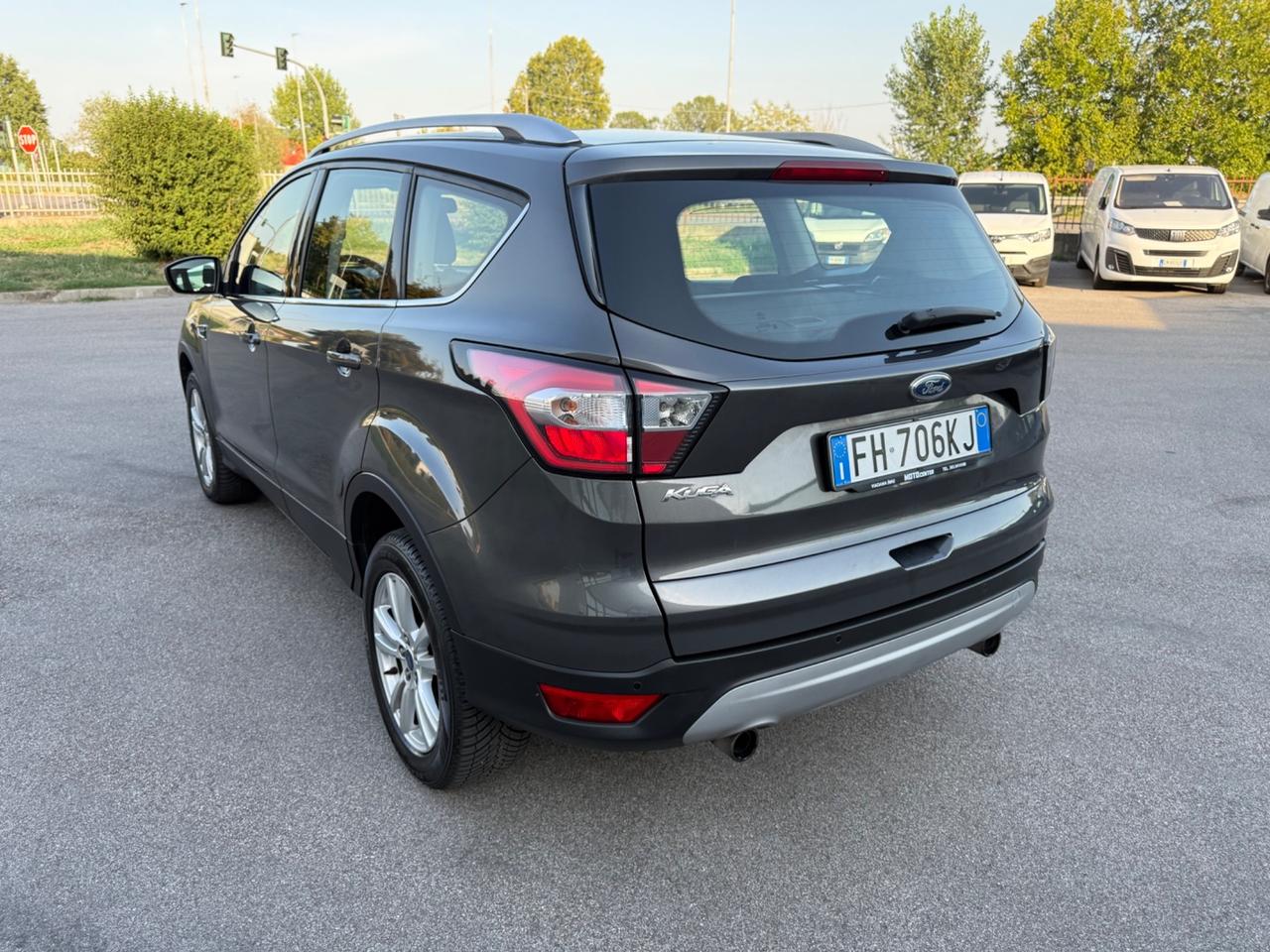 Ford Kuga 1.5 TDCI 120 CV 2WD Titanium Tetto Apribile