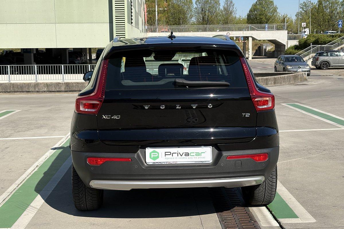 VOLVO XC40 T2 Momentum Pro N1