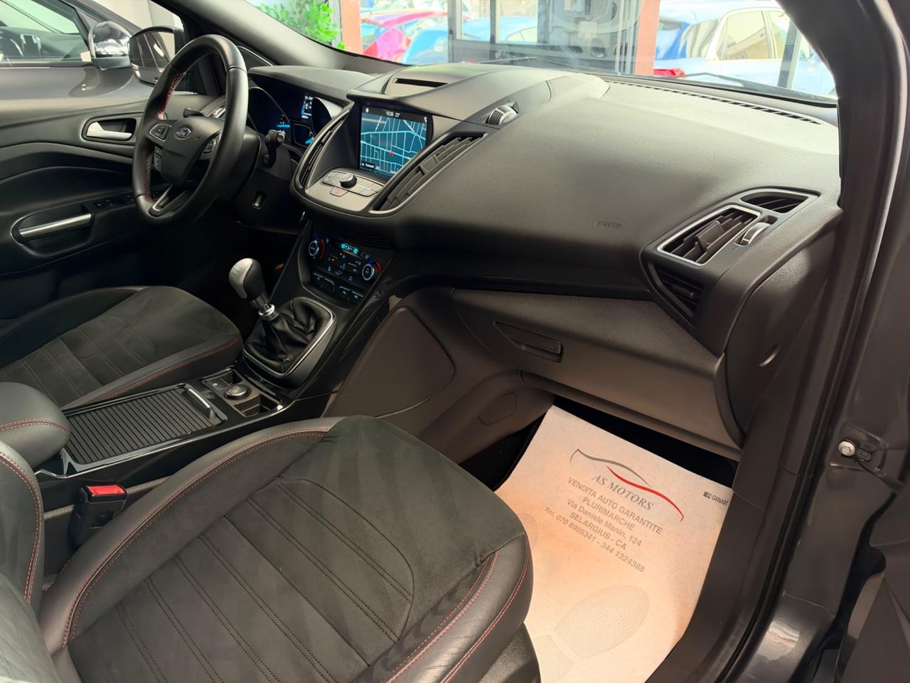 Ford Kuga 1.5 TDCI 120 CV 2WD ST-Line
