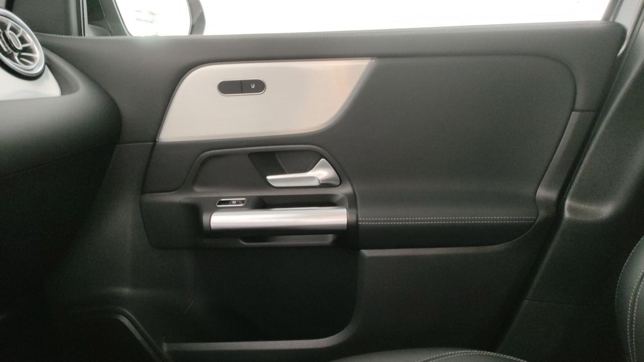 Mercedes-Benz GLA 200 d Progressive Advanced auto