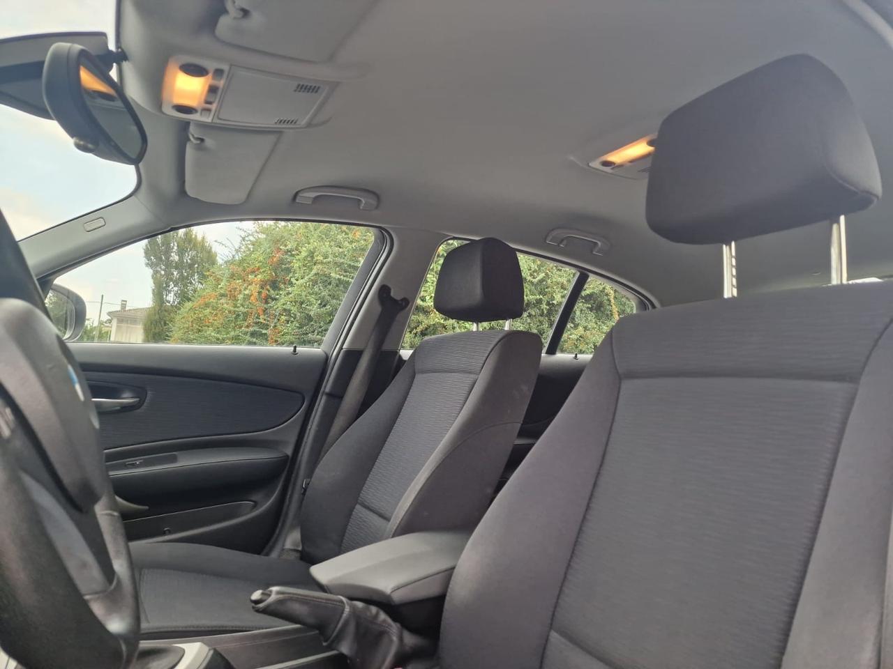 BMW Serie 1 118d 2.0 143CV Futura 5 porte – Anno 2011