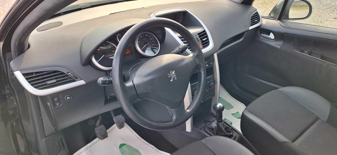 Peugeot 207 Plus 1.4 8V 75CV 5p. ECO GPL