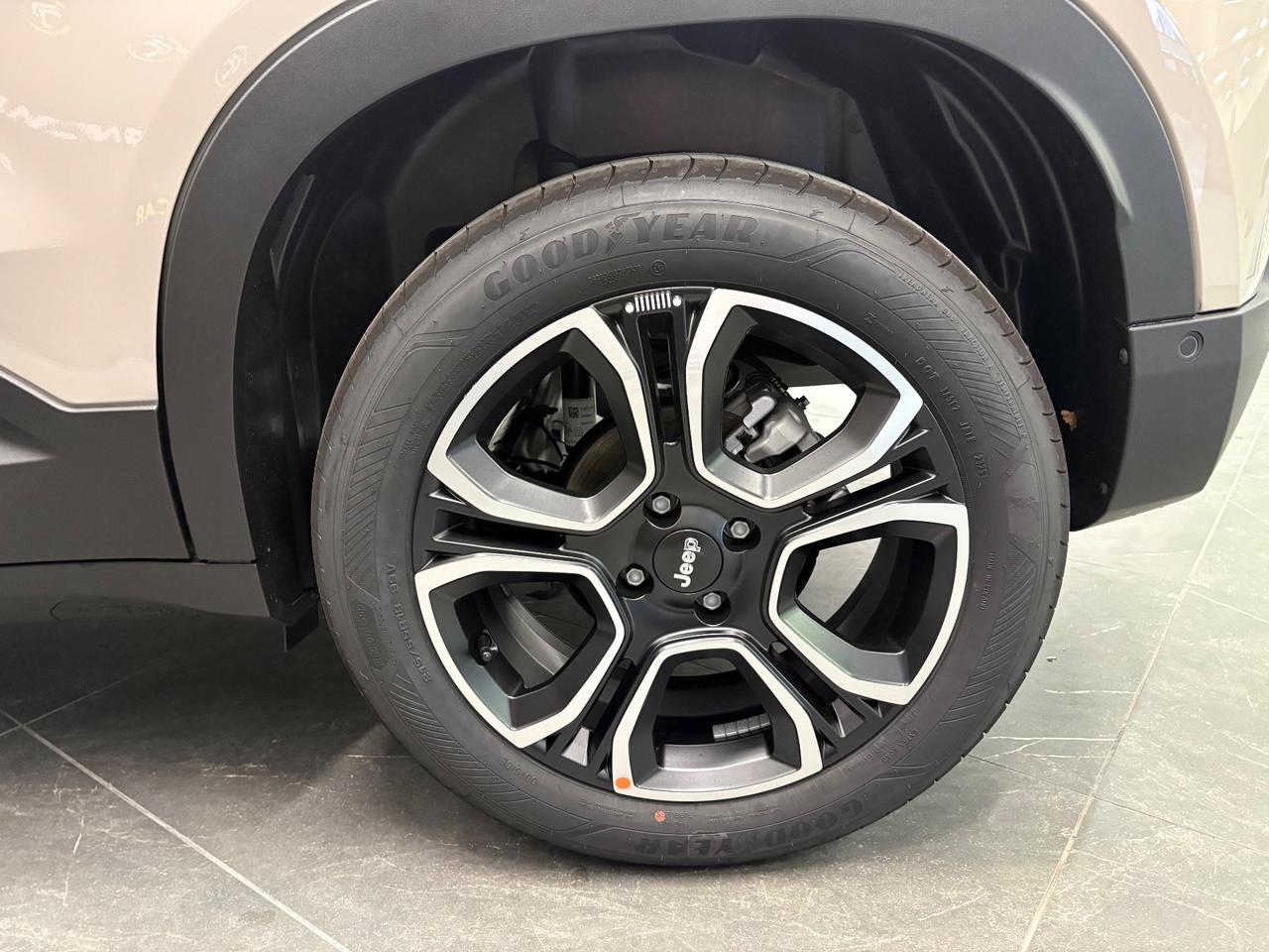 Jeep Avenger 1.2 MHEV SUMMIT