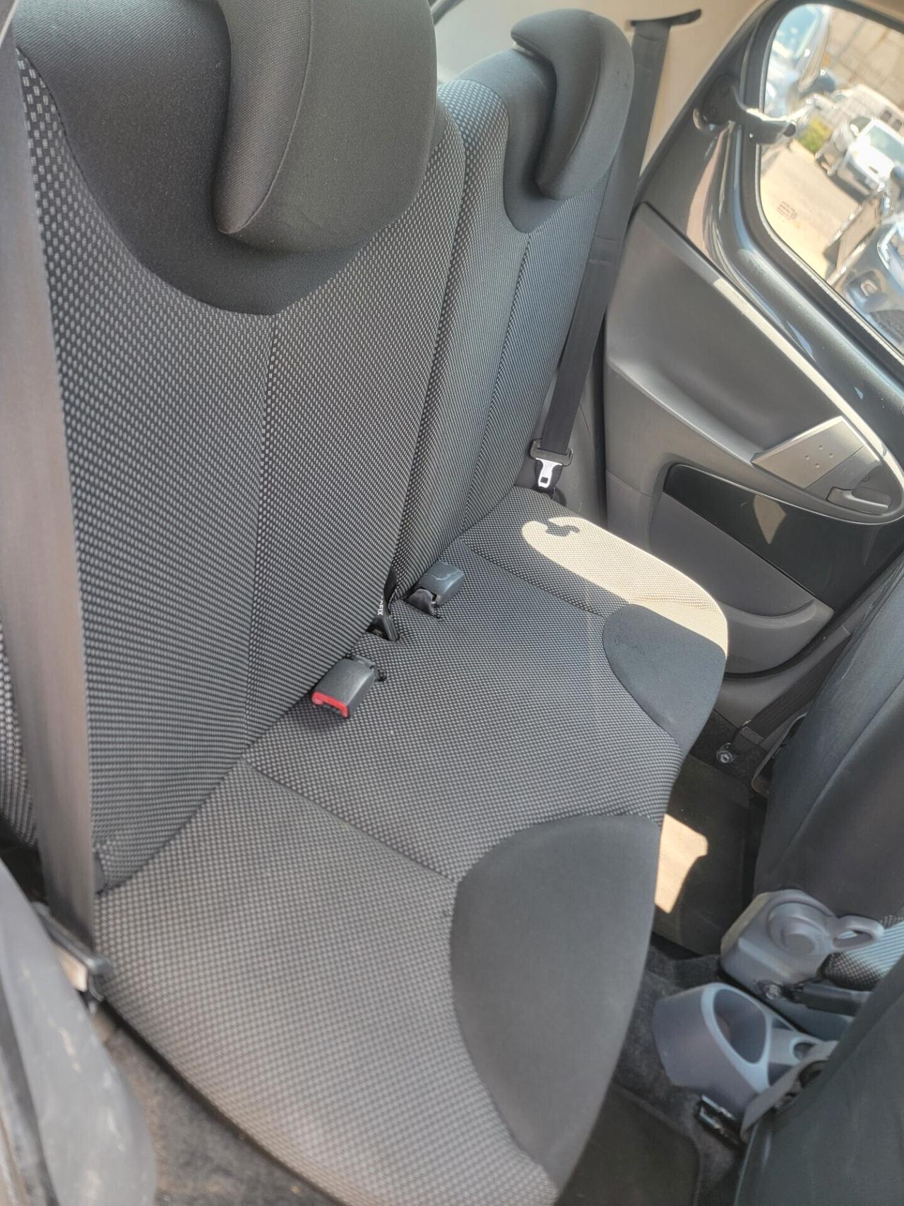Toyota Aygo 1.0 12V VVT-i 5 porte AUTOMATICA